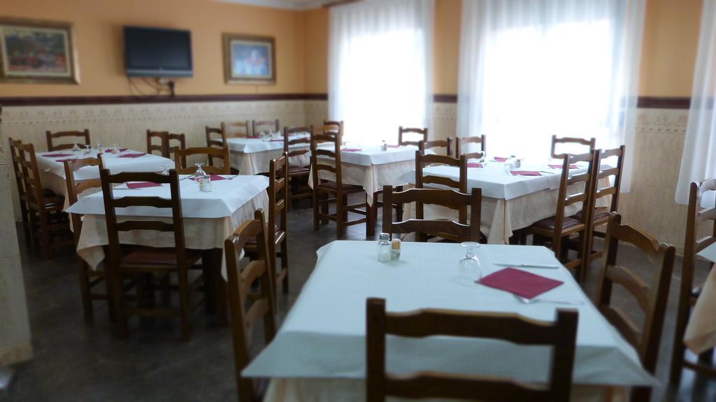 Hostal Restaurante La Masía Vila-real Exterior foto